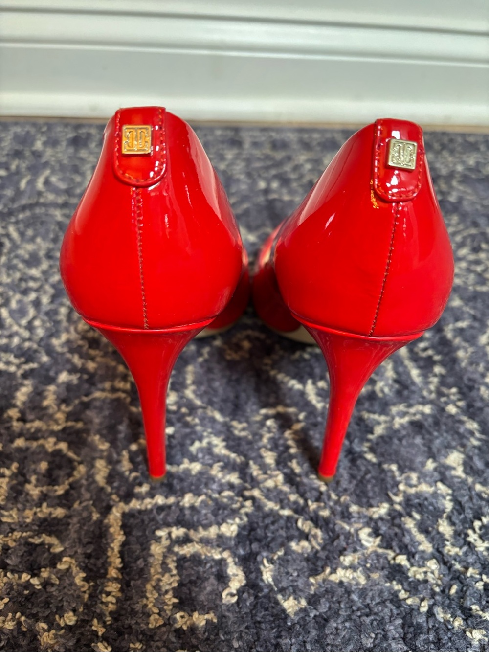 Ivanka Trump Red Patent Pointed-Toe Stiletto Pumps - Picture 4 of 9
